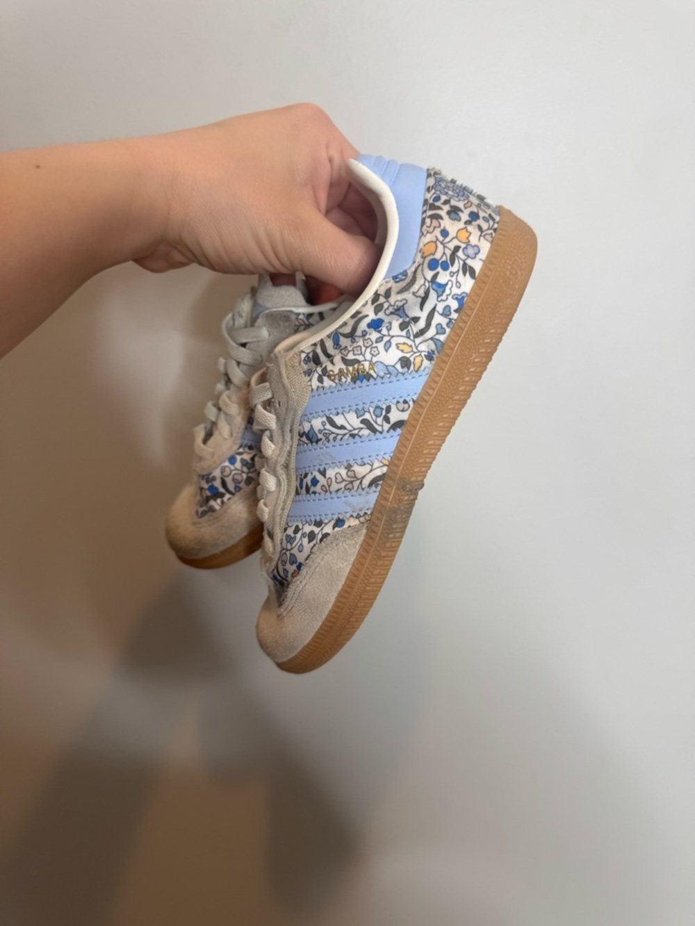 Adidas x Liberty of London Samba OG Girls Sneakers Blue Floral 12 Kids Preppy - Picture 3 of 7